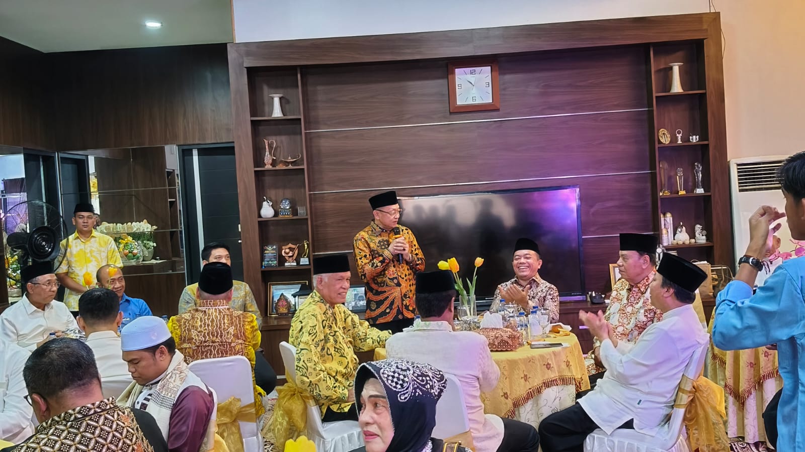 CE Tegaskan Semua Kader Golkar dan Tim Suksesnya Tegak Lurus Menangkan Haris-Sani