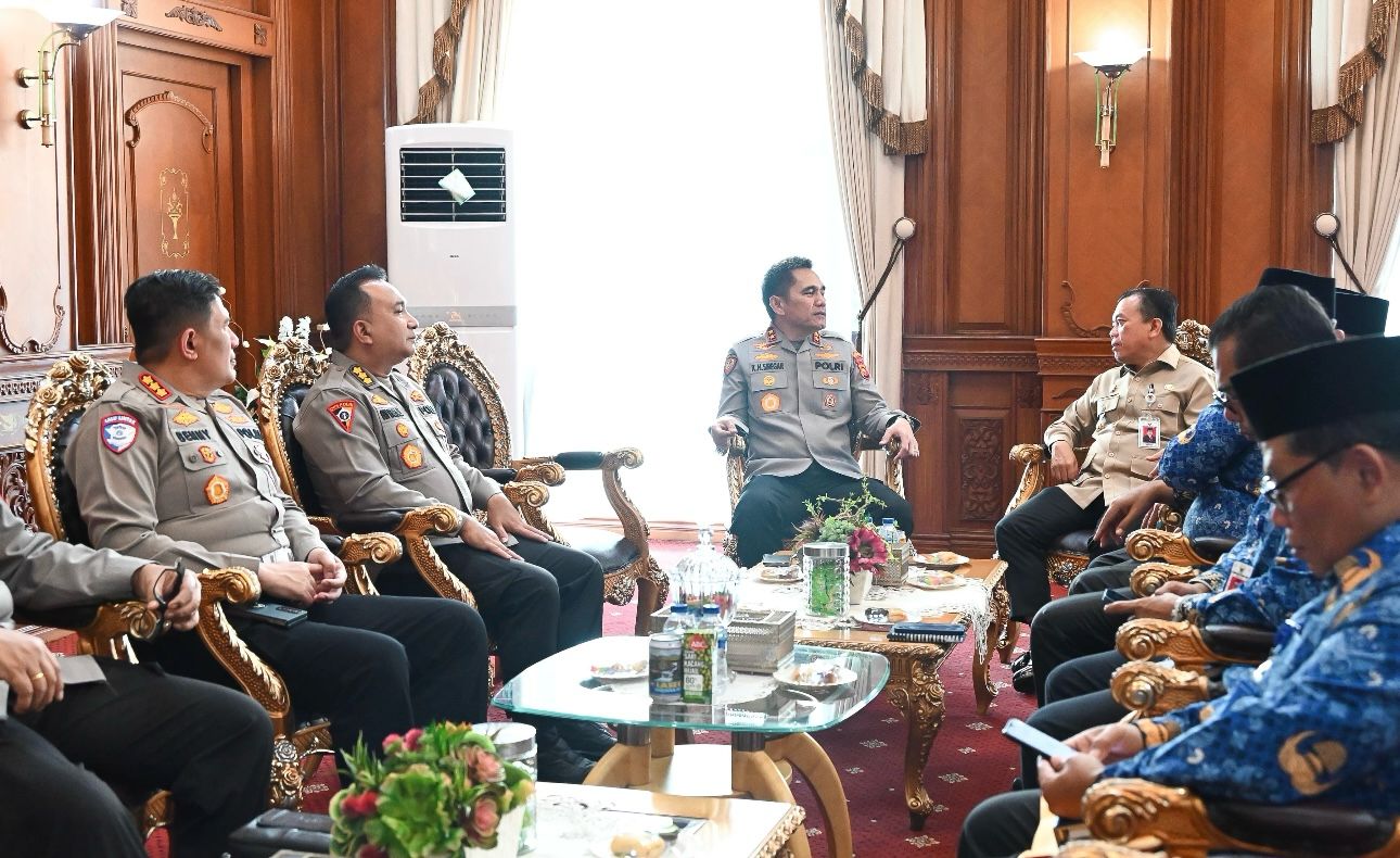 Sinergi Polri dan Pemerintah, Kapolda Jambi Silaturahmi dengan Gubernur Al Haris