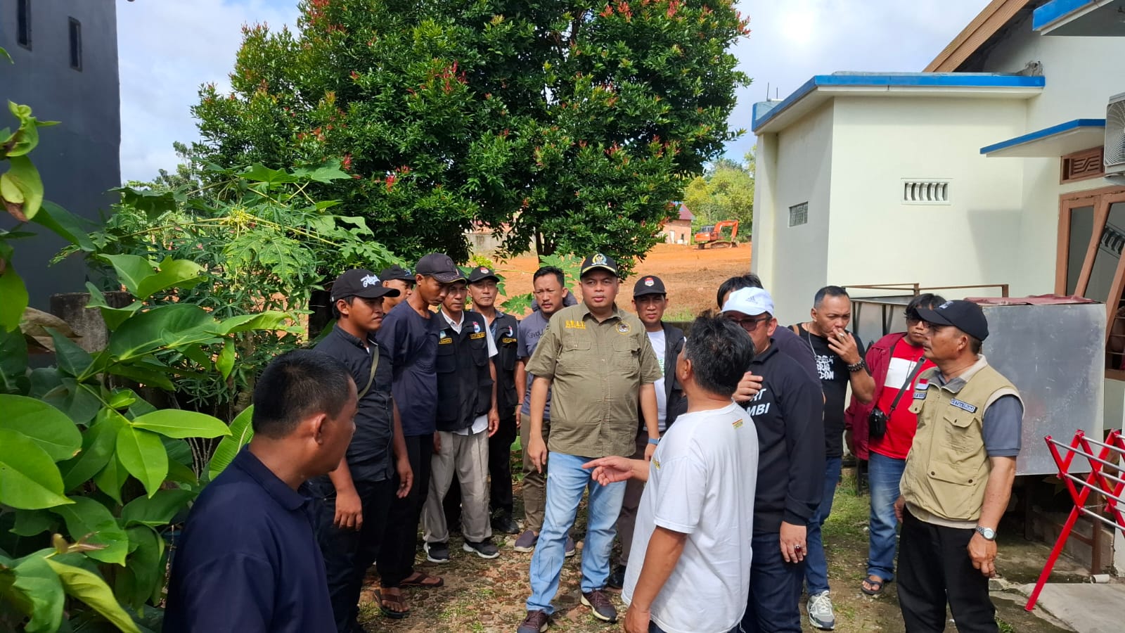 Ketua DPRD Kota Jambi Kemas Faried Serap Aspirasi Warga Terdampak Banjir di Perumahan Mutiara Kenali