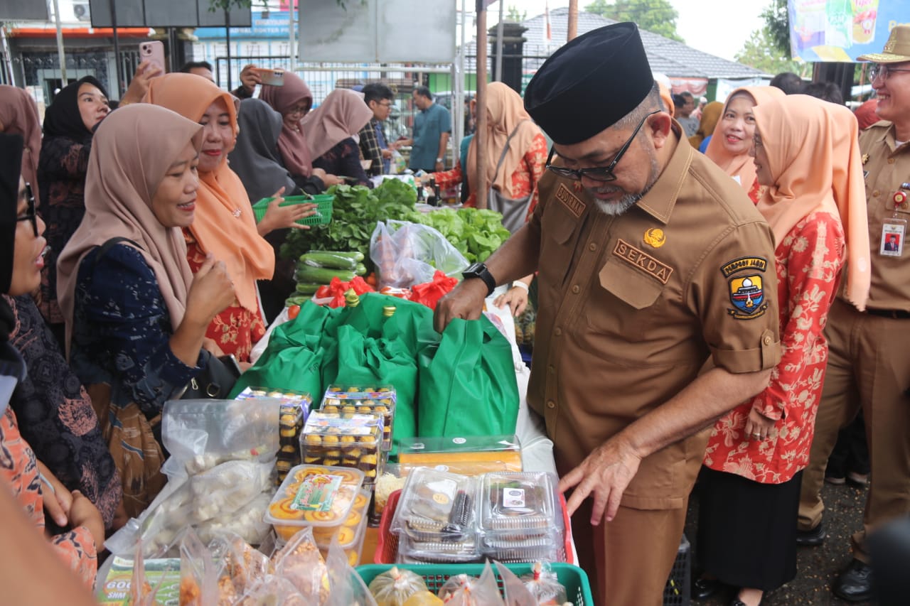 Sekda Sudirman: Bazar Ramadhan Bantu Masyarakat Penuhi Kebutuhan Pokok