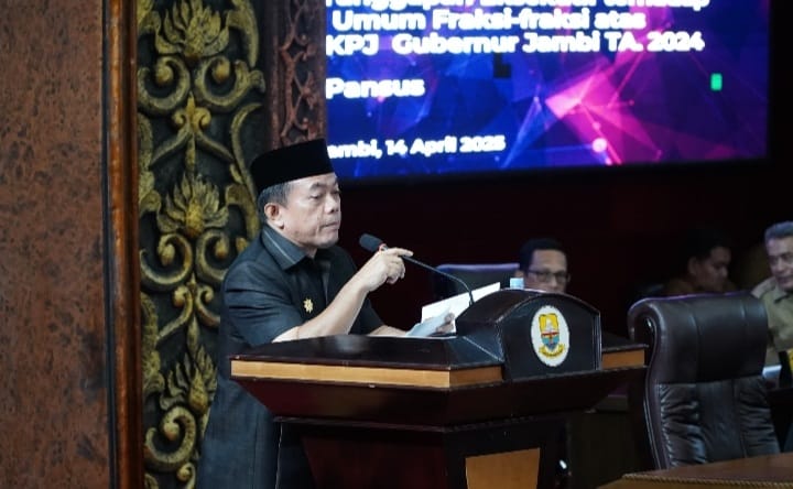 Gubernur Al Haris Jawab dan Jelaskan Pandangan Umum Fraksi DPRD