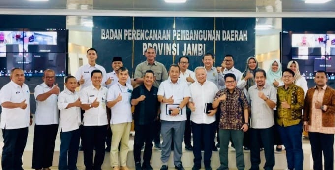 Komisi Informasi Dukung Diskusi Strategis SMA Unggul Garuda Transformasi di Jambi