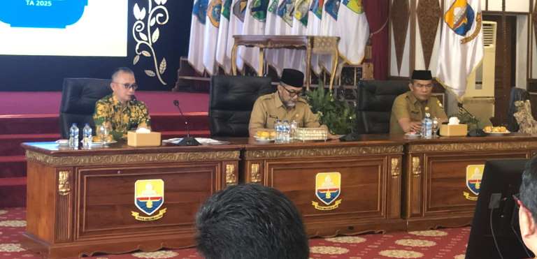 Sekda Jambi Pimpin Exit dan Entry Meeting BPK RI, Tegaskan Komitmen Tata Kelola Keuangan Transparan