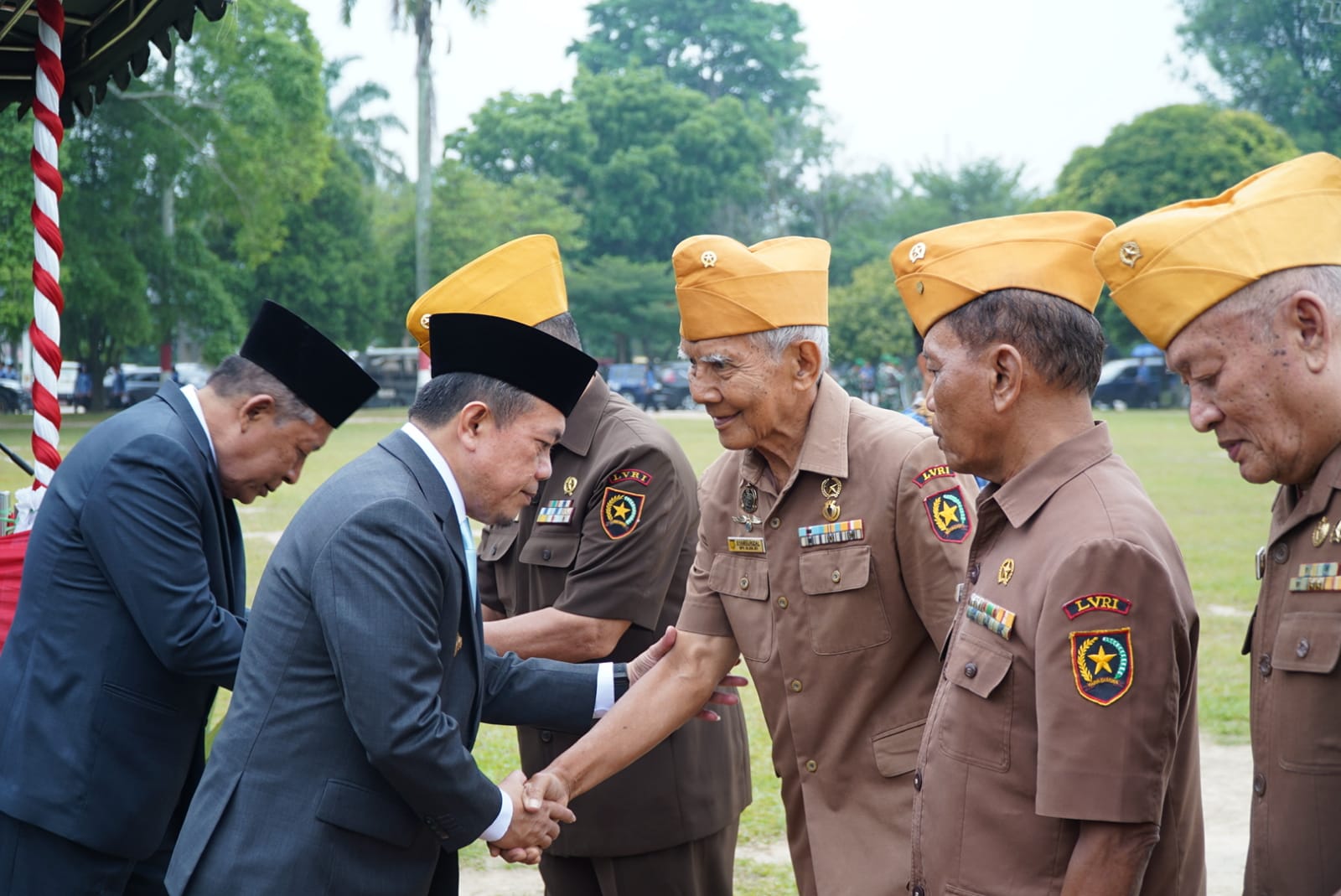 Refleksi Hari Pahlawan: Gubernur Al Haris Tekankan Pendidikan dan Persatuan Bangsa